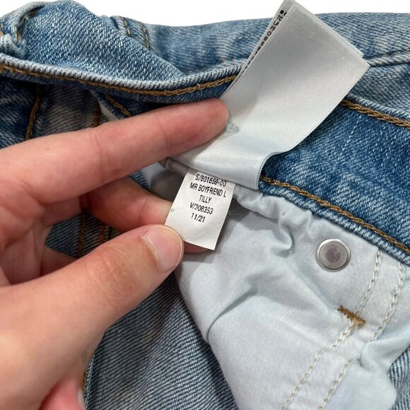 Old Navy Women's Distressed Mid-Rise Boyfriend Raw Hem Jeans Size‎ 6 - Picture 5 of 9